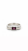 Anillo MJ Corte Esmeralda